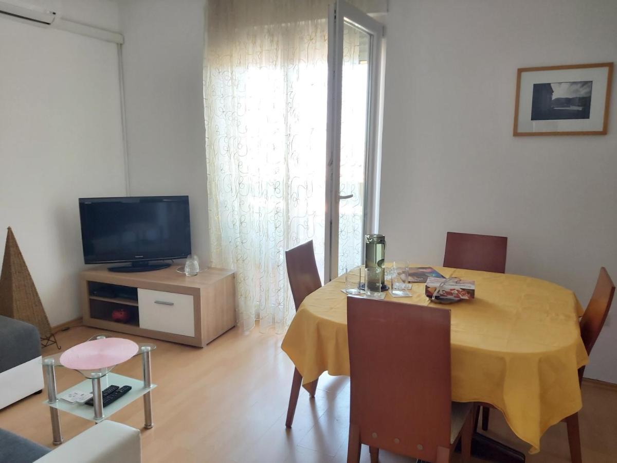 Apartment Mirela Zadar Exteriör bild